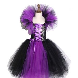 Maleficent Evil Queen costume size 7/8